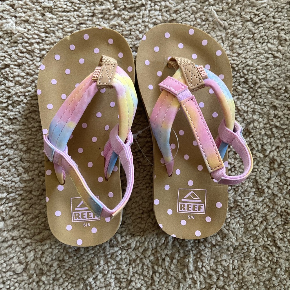 Toddler reef Sandals size 5/6